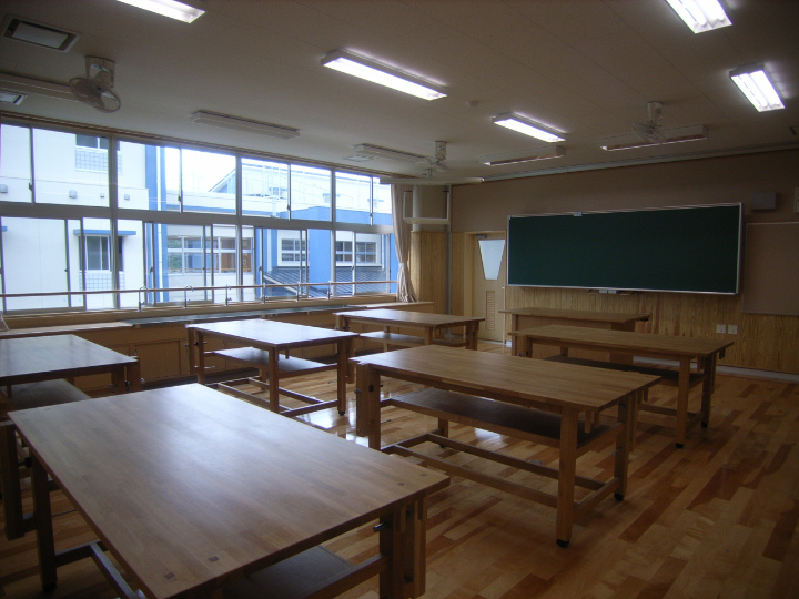 【技術室】　教師用・生徒用工作台